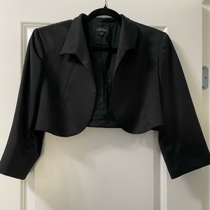 Tahari Arthur S Levine Blazer in Black size 14
